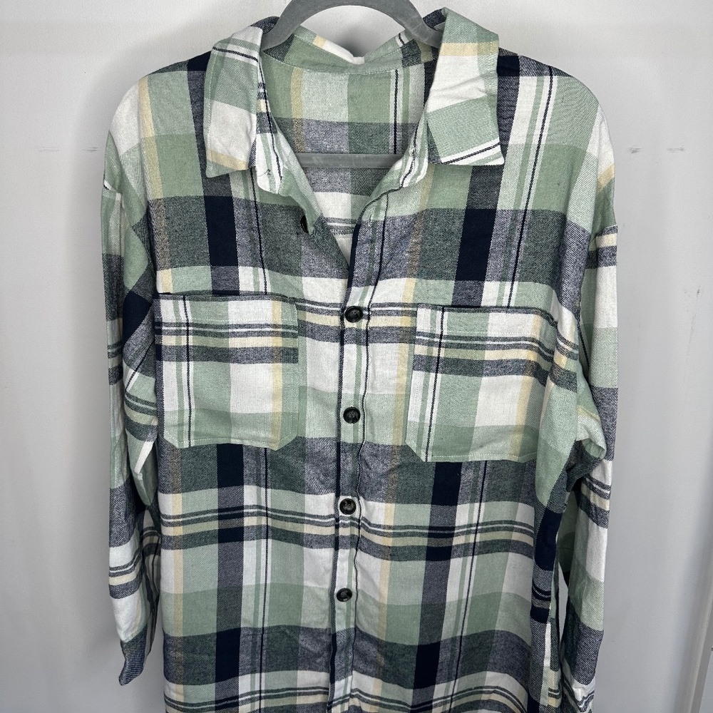 Green, Navy Blue, White & Yellow Flannel-No brand, Size XL